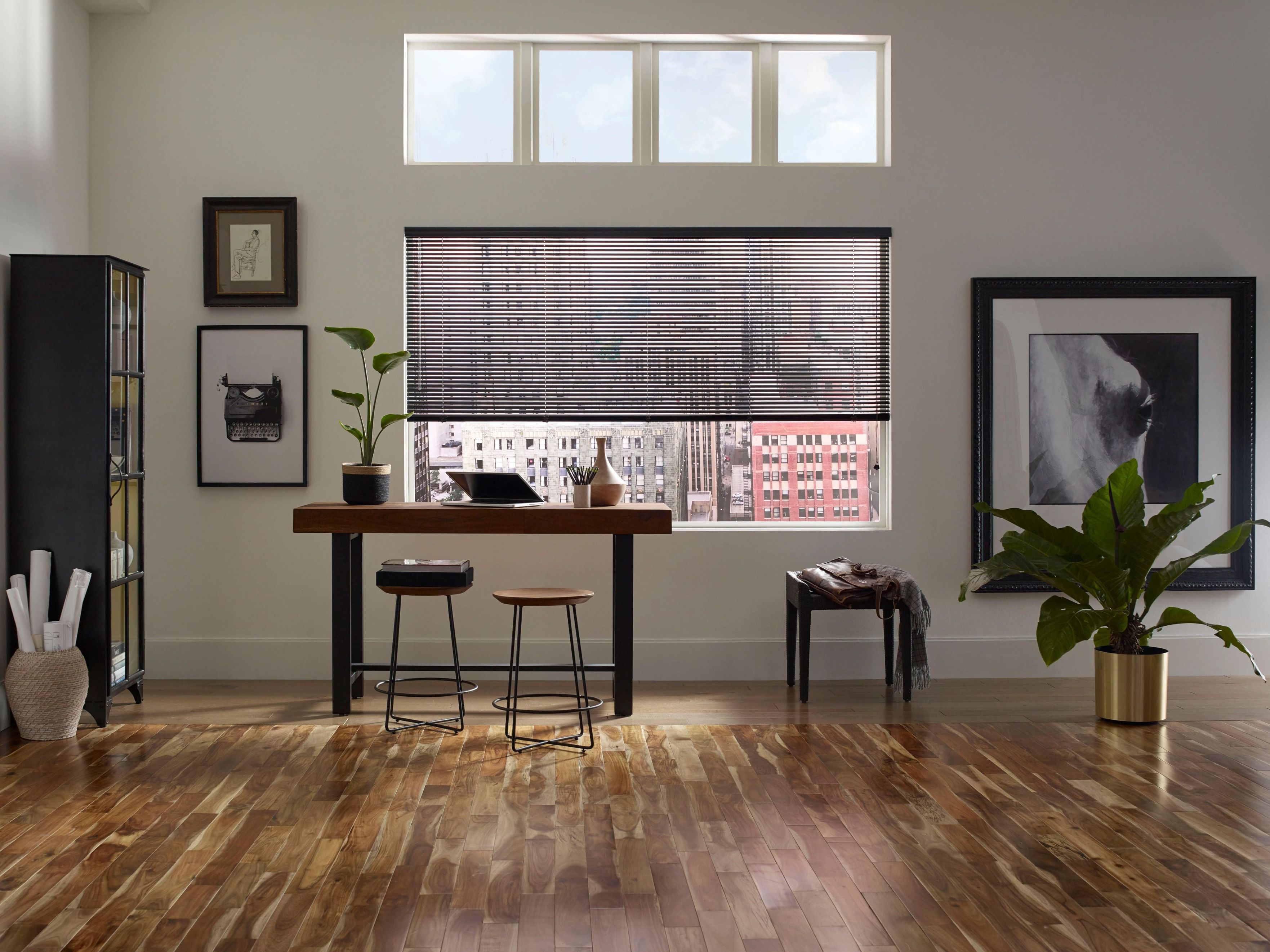 Metal blinds top